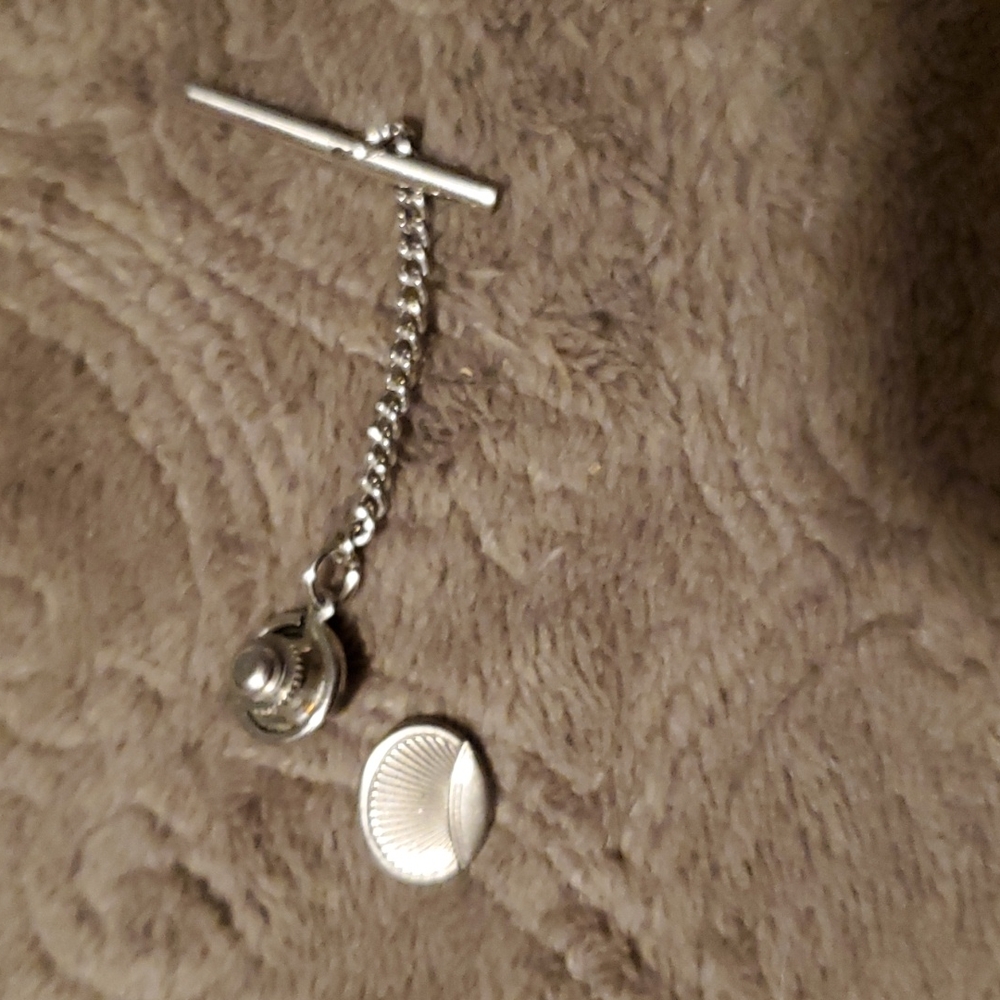 Tie tack or tie pin sun rise design